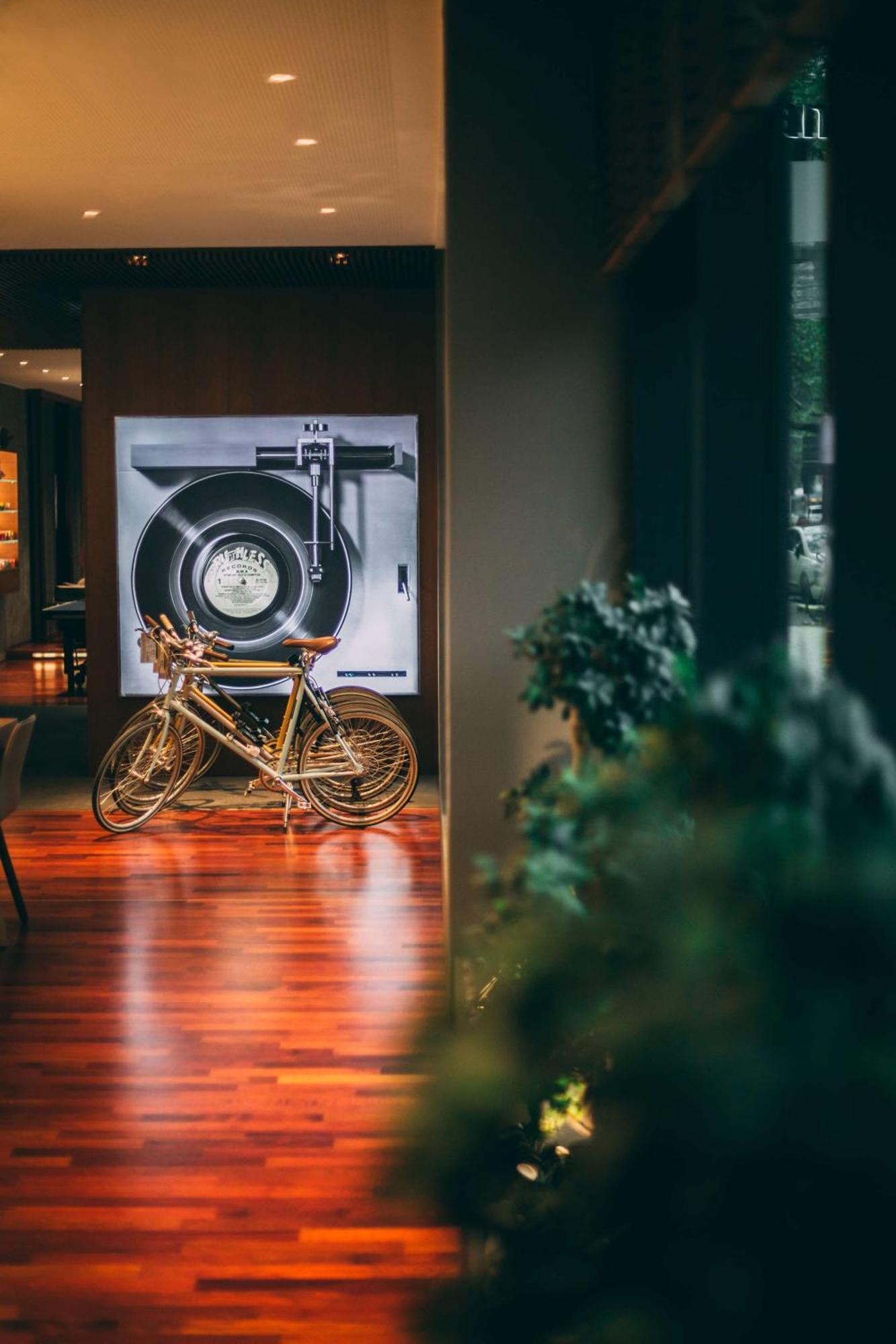 Hotel Me And Dusseldorf, By Hyatt Dusseldorf