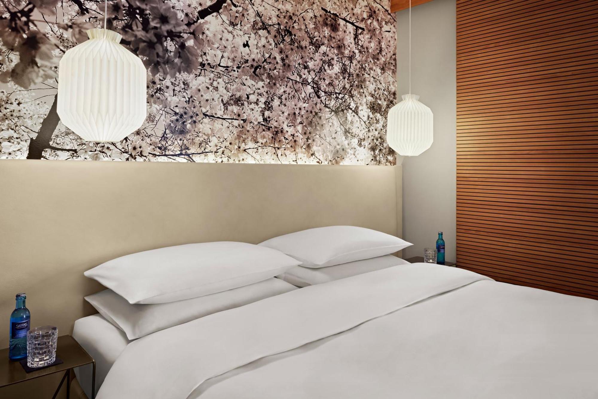 Me And Dusseldorf, By Hyatt 4*